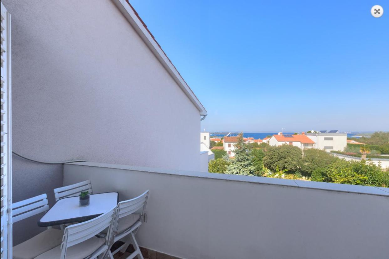 Royal Apartments Sandra Štinjan Εξωτερικό φωτογραφία