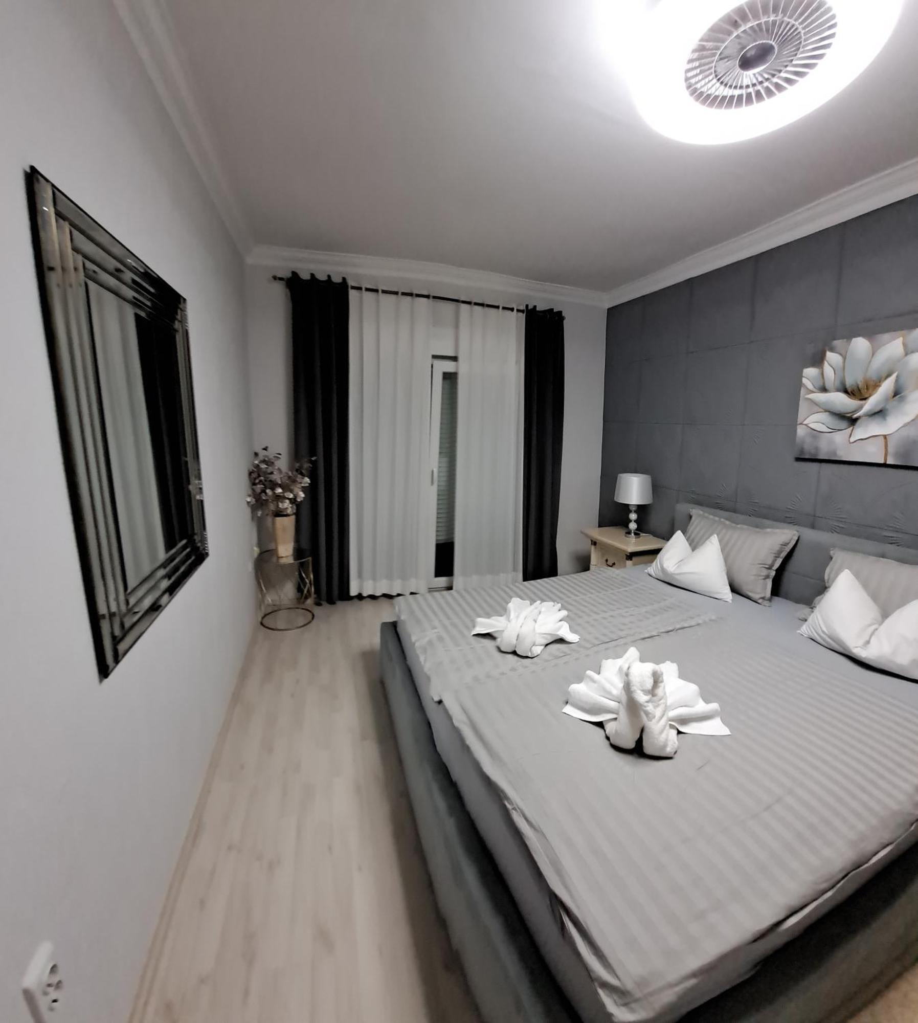 Royal Apartments Sandra Štinjan Εξωτερικό φωτογραφία