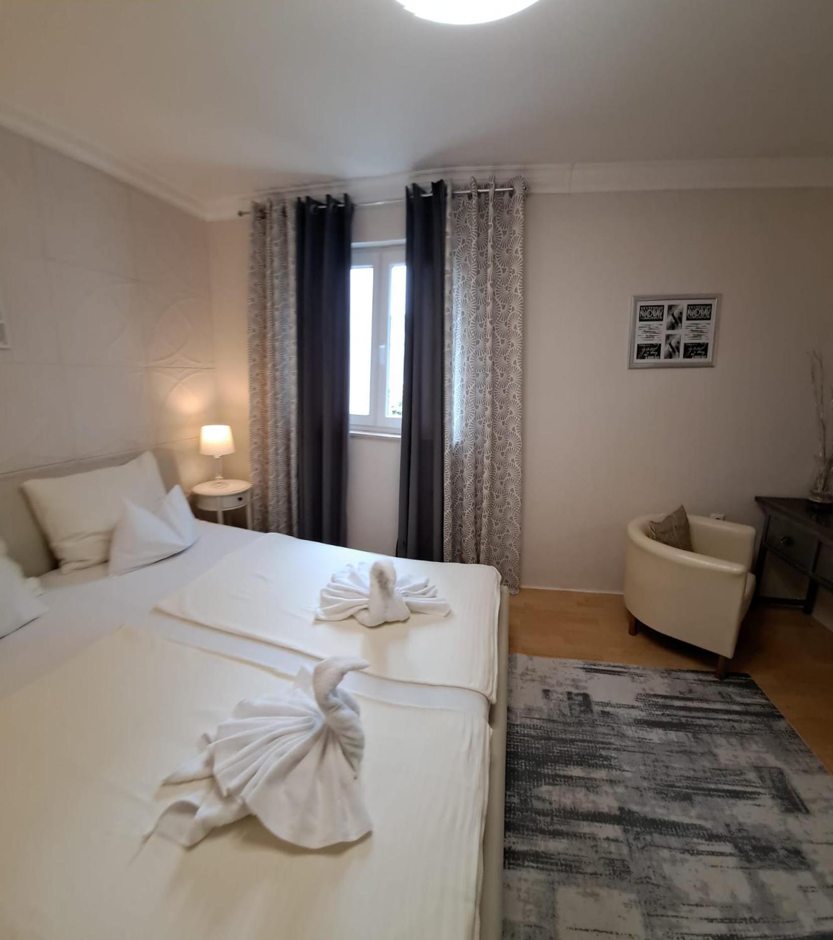 Royal Apartments Sandra Štinjan Εξωτερικό φωτογραφία